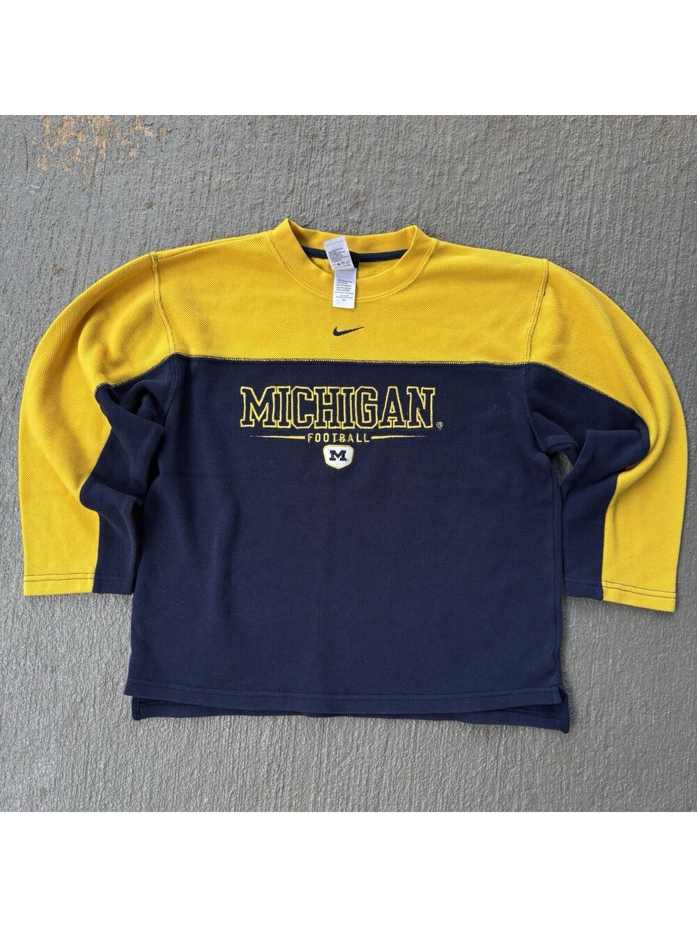 Vintage University of Michigan Wolverines football Nike long sleeve YOUTH Medium